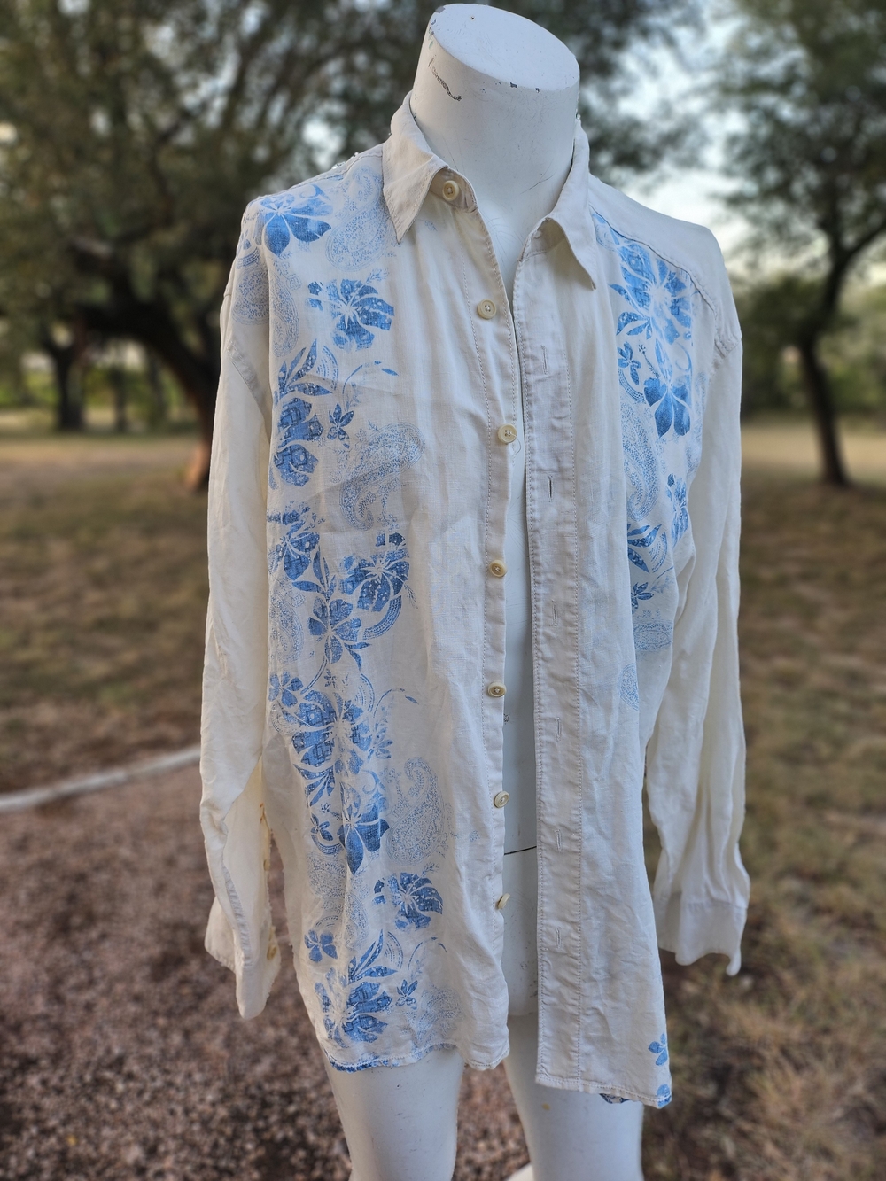 Tommy Bahama Relax Men's Cream Linen Button-Up Shirt Blue Tropical Print XL
